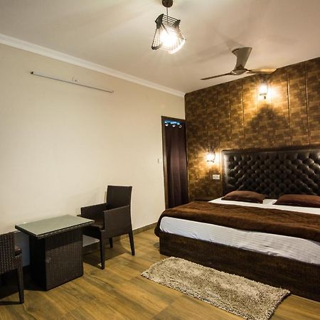Sahastradhara Riverresort Dehradún Kültér fotó